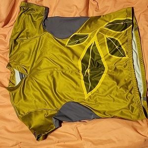 Novara cycling jersey .size xl
